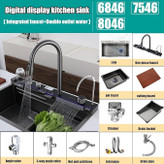 تجهیزات کامل سینگ به همراه تصویری از خود سینگ