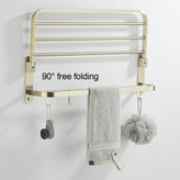 نمایی از تجهزات همراه قفسه حمام